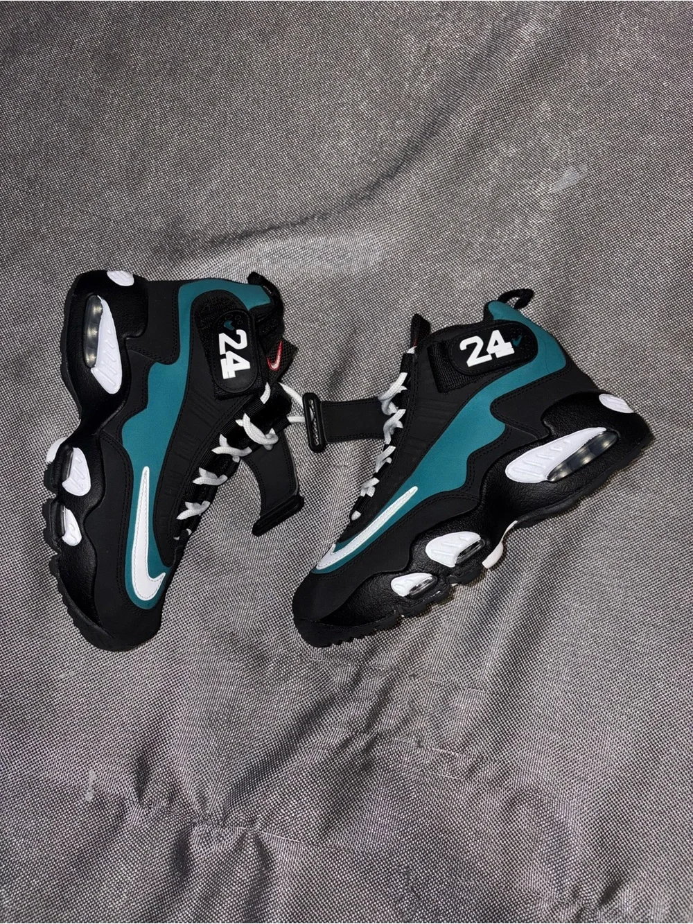 Nike Air Griffey Max 1 size 4Y